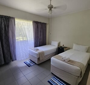 Unclassified image, 2 of 8, button - Durban home away from home (Berea)