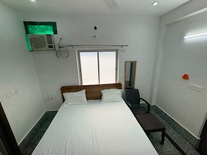 Ảnh chưa phân loại, 4 trong số 6 ảnh, nút