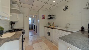 Private kitchen - Home from Home | Bright & Spacious 3-Bed House with Garden, Belvedere, London (Belvedere)