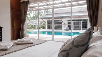 Villa, 4 Bedrooms, Patio, Pool View