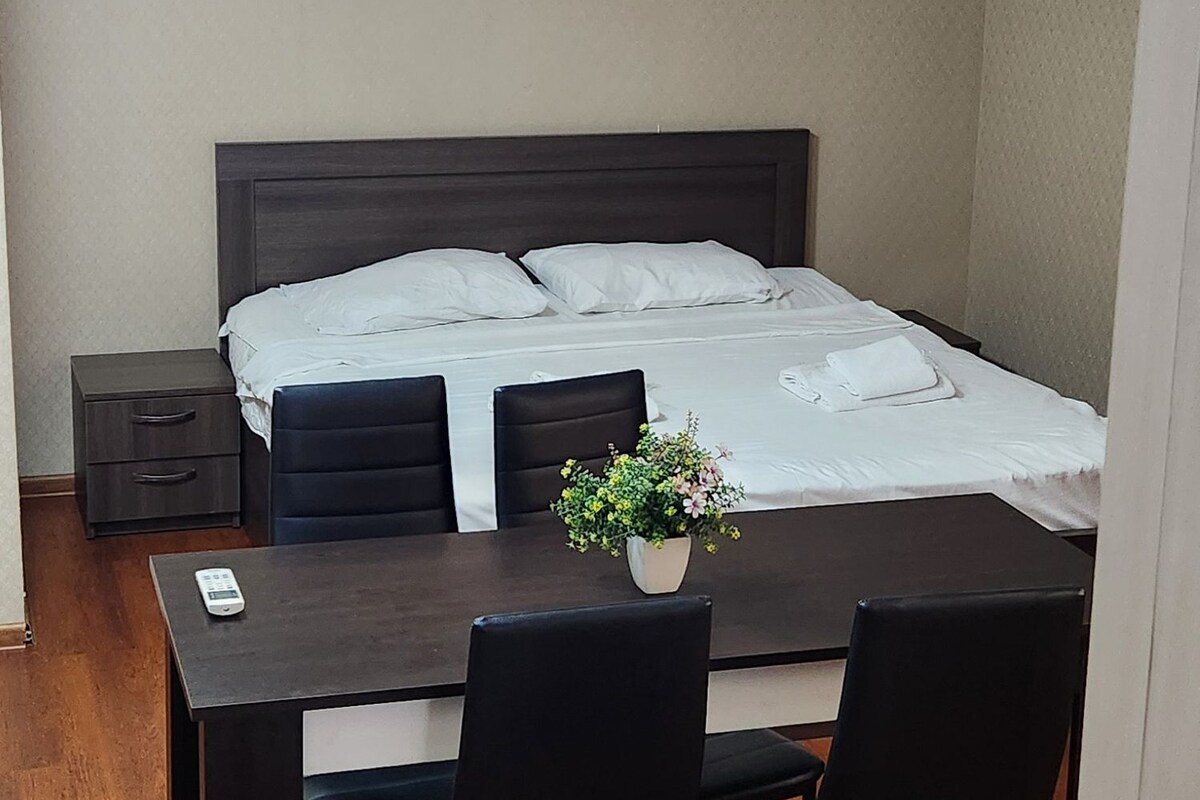Luxury Studio Suite, City View