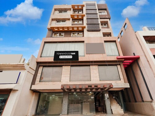 Townhouse Oak Bhilai Railway Junction