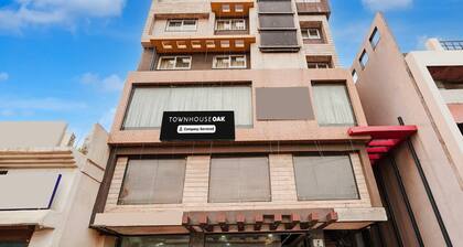 Townhouse Oak Bhilai Railway Junction