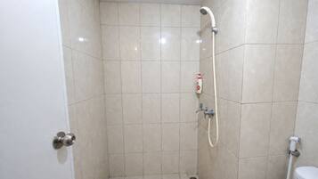Standardzimmer | Badezimmer