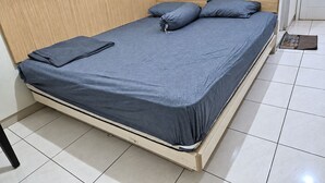 Standard Room - Nusantara Rooms Springlake By Reccoma (Bekasi)