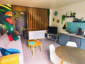 Living area - St Just' Studio bis, near the Ardèche Gorges (Saint-Just-d'Ardèche)