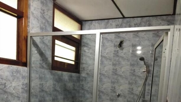 Deluxe Double Room, Balcony | Bathroom - Rock House (Unawatuna)