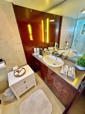 Unclassified image, 5 of 60, button - 7 cabins 27M Benetti luxury yacht Velora (İzmir)
