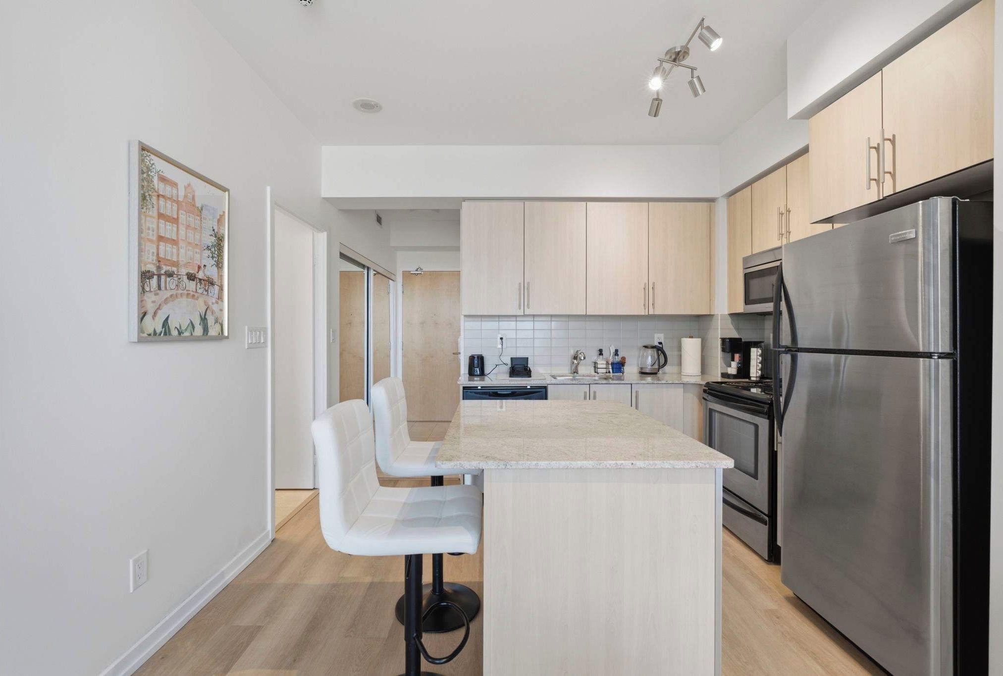 Fully equipped kitchen with everything needed for easy home cooking.