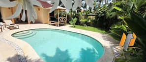 Outdoor pool - Villa ORQUIDEA / 4 BR A/C / 2 MN from the beaches / Private swimming pool / Wifi (Las Terrenas)