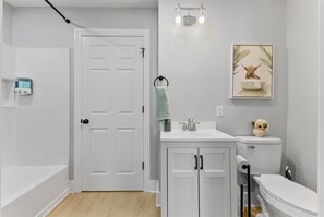 Bathroom - Waterfront Town Escape | Up to 8 Guests (Washington)