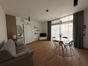 Billede uden beskrivelse, 5 af 19, knap