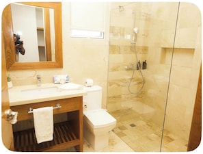 Shower, hair dryer, towels, soap - Beautiful Luxury Villa in VIP All Inclusive Resort (Puerto Plata)