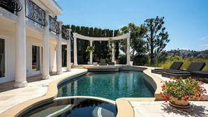 Innenpool, beheizter Pool