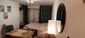 Room - Vrbo Property (Villers-sur-Mer)