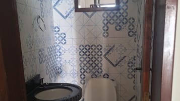 Shower, towels