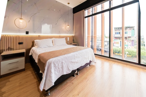 HOTEL BOUTIQUE GRAN AVENIDA