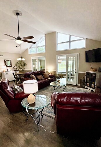 The Pungo Perch: Waterfront Retreat with Boat Lift, Fishing & Pets Welcome