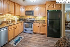 Unclassified image, 5 of 9, button - Appalachian Perch at Sugar Top•Ski Views•Sleeps 4 (Sugar Mountain)