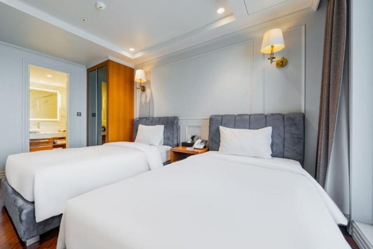 Family Suite, Balcony, Ocean View | Blackout drapes, WiFi (free)