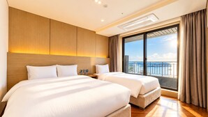 Suite Junior, balcone, vista oceano | Tende oscuranti, Wi-Fi gratuito
