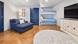 Room - Gilead Lakefront Retreat - Private Dock - Family Friendly - Tournament Location (Grove)