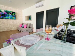 غرفة لتناول الطعام