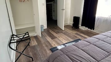 Desk, iron/ironing board, WiFi (free), bed sheets