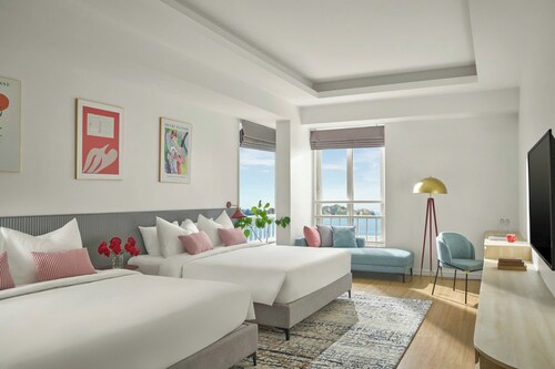 The Postcard Hotel 