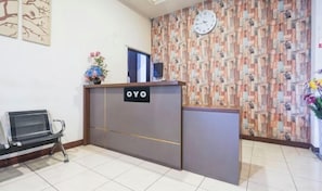 Lobby - Hotel O Rappocini Near Rsia Paramount (Rappocini)