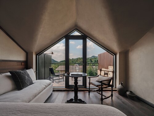 Hangzhou Xihu Yedu Mountain House