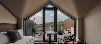 Hangzhou Xihu Yedu Mountain House