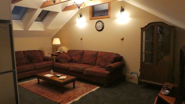 Unclassified image, 1 of 22, button - KAWAU VILLA - 5 star upstairs private apartment (Palmerston North)