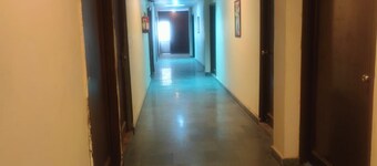Hotel Amaze Inn