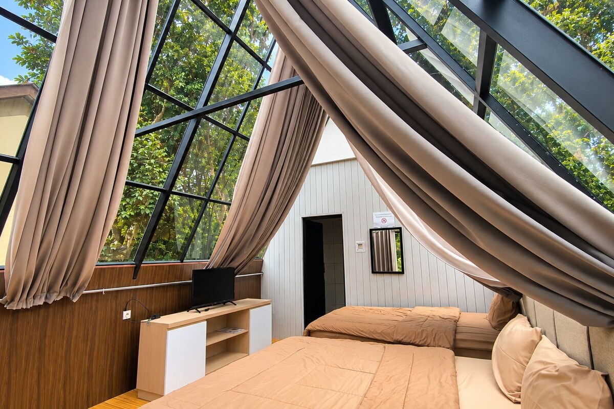 Deluxe Triple Room | WiFi (free), bed sheets