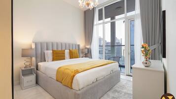 Deluxe Apartment, Balcony, City View | In-room safe, blackout drapes, iron/ironing board, WiFi (free)