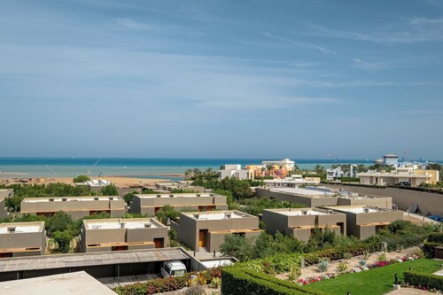Fanadir 3BR • Prime Sea View Villa