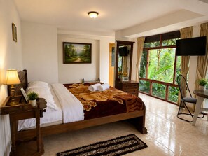 Comfort Double Room, Balcony, Mountain View - Channa Hotel and Rest Labookellie (Nuwara Eliya)