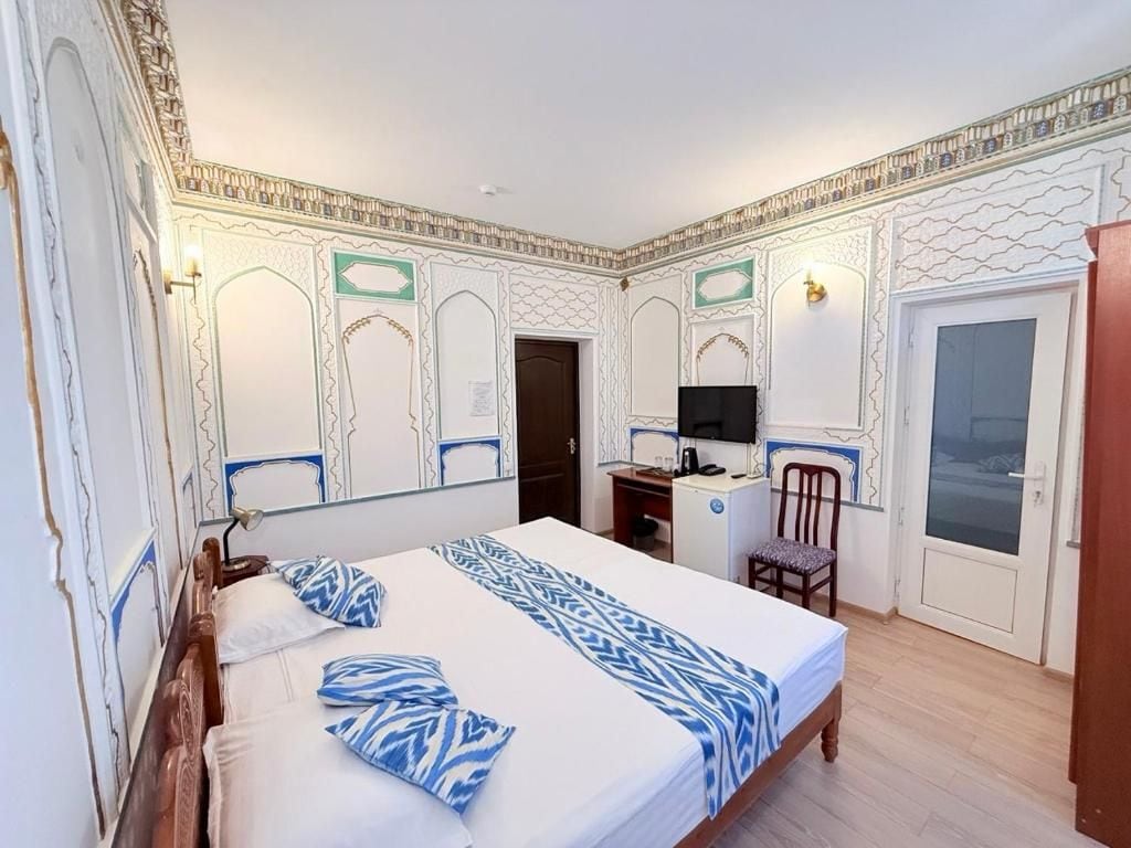 Standard Double or Twin Room | Desk, laptop workspace, WiFi (free)