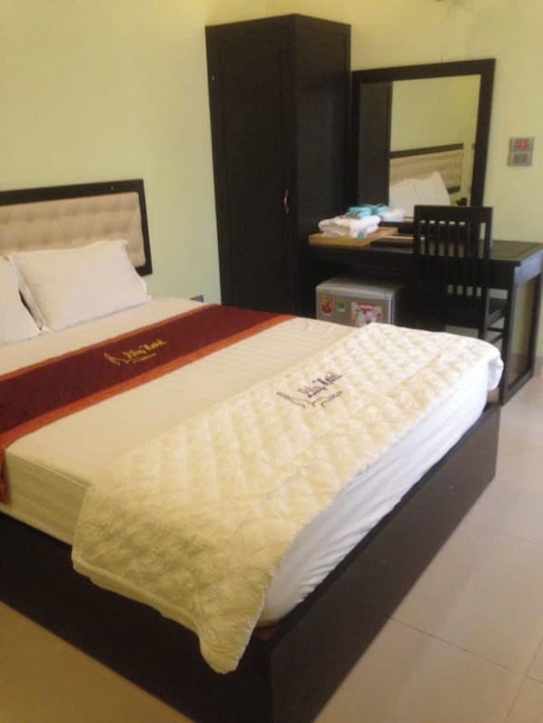 Basic Room - LILY HOTEL NINH BINH (Nam Dinh)