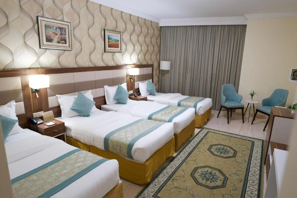 Quadruple Room | In-room safe, soundproofing, WiFi (free)