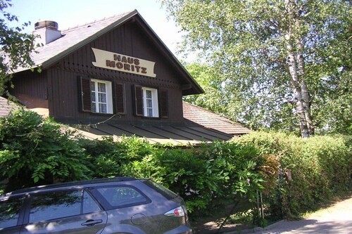 Haus Moritz directly on the lake