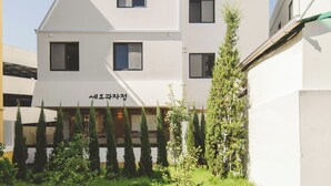 미분류 이미지, 2/6장, 버튼