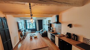 Private kitchen - Vrbo Property (Eymet)