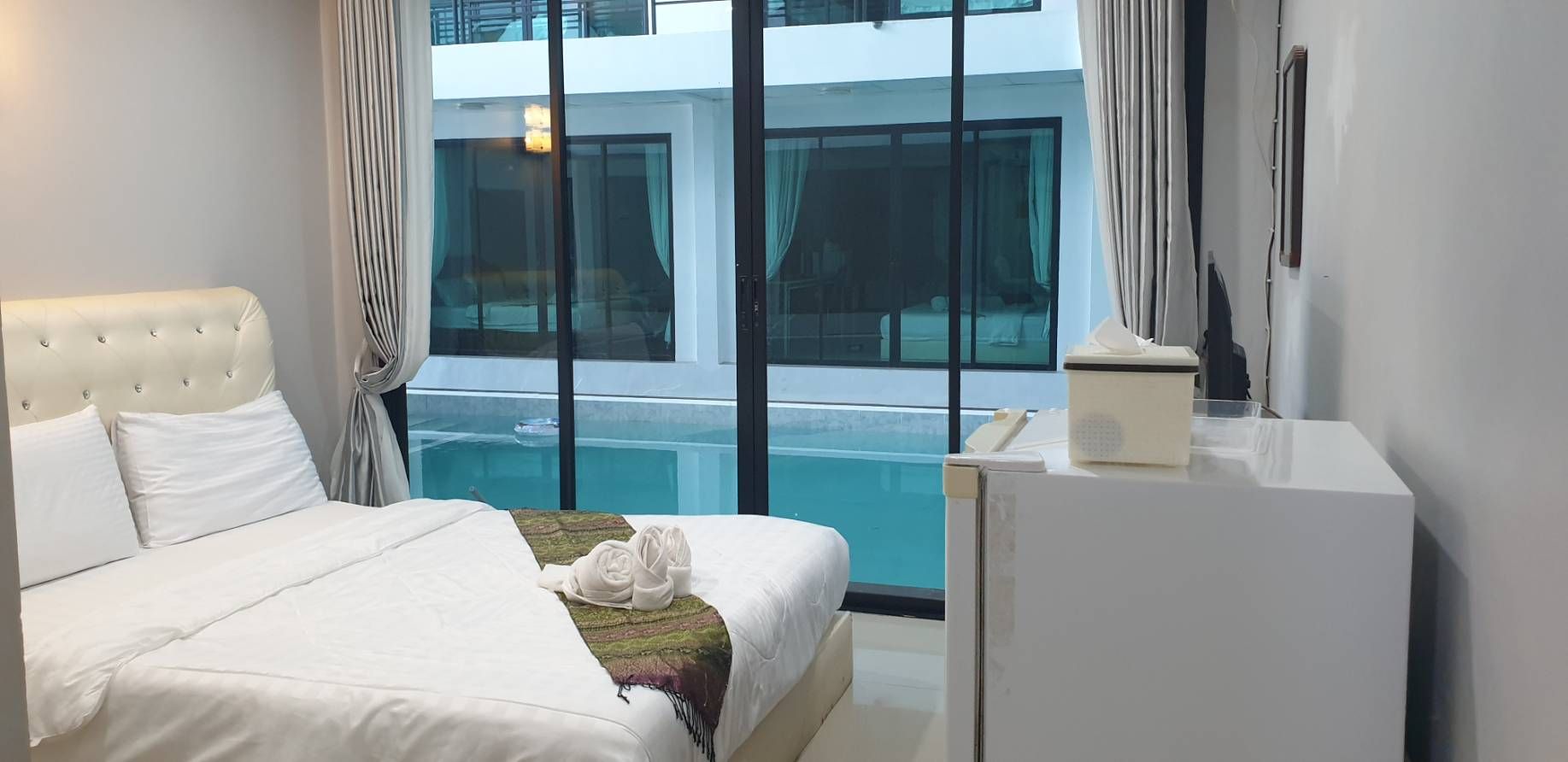 Deluxe Double Room, Pool View