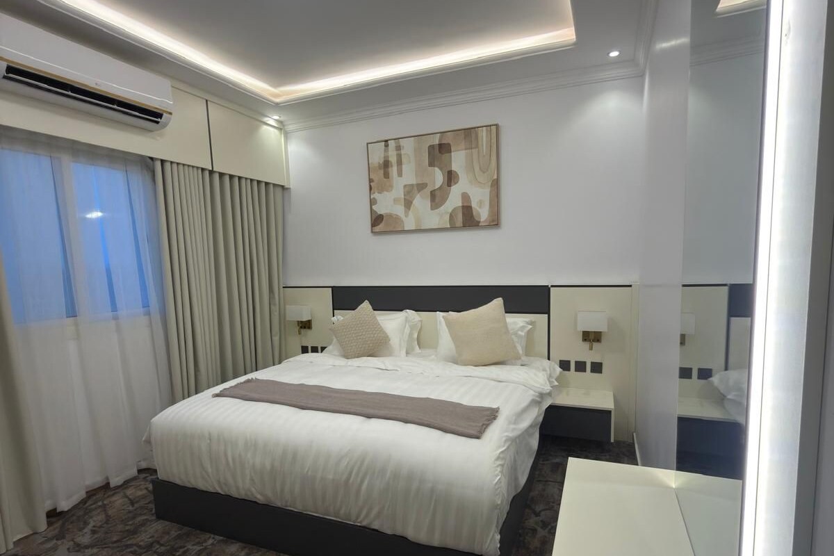 Roupas de cama premium, cofres nos quartos, Wi-Fi de cortesia
