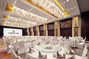 Ảnh chưa phân loại, 2 trong số 173 ảnh, nút