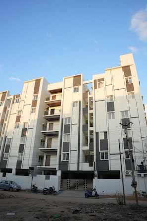Ảnh chưa phân loại, 4 trong số 29 ảnh, nút