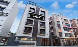 Exterior - Classic The Lake View Hotel (Durg)