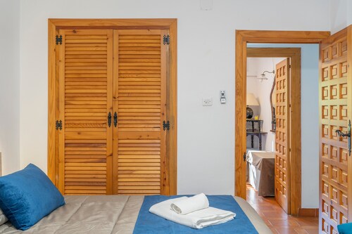 Villa 'Rural & Spa Lola del Río' with Mountain View, Wi-Fi and Air Conditioning